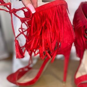 Red fringe heels ❤️ LIKE NEW